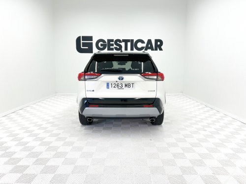 TOYOTA RAV4 2.5l hybrid Style 160 kW (218 CV) 2022 de segunda mano