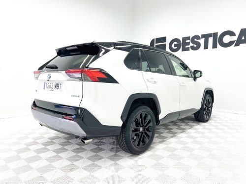 TOYOTA RAV4 2.5l hybrid Style 160 kW (218 CV) 2022 de segunda mano