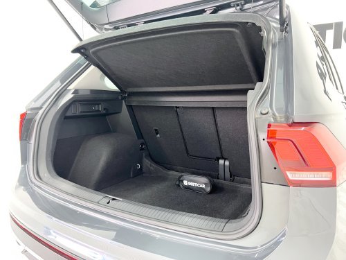 Comprar VOLKSWAGEN TIGUAN Urban Sport 1.5 TSI 110 kW (150 CV) 2022 de segunda mano VOLKSWAGEN TIGUAN Urban Sport 1.5 TSI 110 kW (150 CV) 2022 de segunda mano