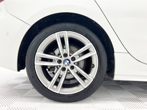 Comprar BMW SERIE 1 118i 100 kW (136 CV) 2022 de segunda mano BMW SERIE 1 118i 100 kW (136 CV) 2022 de segunda mano