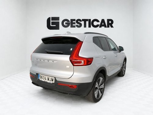 VOLVO XC40 T4 PHEV Recharge Ultimate Dark Auto 155 kW (211 CV) 2023 de segunda mano