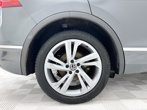 Comprar VOLKSWAGEN TIGUAN R-Line 2.0 TDI 110 kW (150 CV) DSG 2022 de segunda mano VOLKSWAGEN TIGUAN R-Line 2.0 TDI 110 kW (150 CV) DSG 2022 de segunda mano