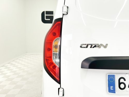 Comprar MERCEDES CITAN Furgon 110 CDI Base Largo 70 kW (95 CV) 2025 de segunda mano MERCEDES CITAN Furgon 110 CDI Base Largo 70 kW (95 CV) 2025 de segunda mano