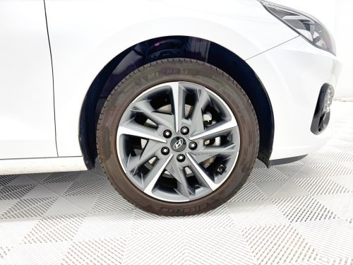 HYUNDAI I30 1.5 DPI KLASS SLX 2024 de segunda mano