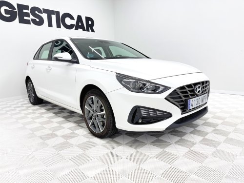 HYUNDAI I30 1.5 DPI KLASS SLX 2024 de segunda mano