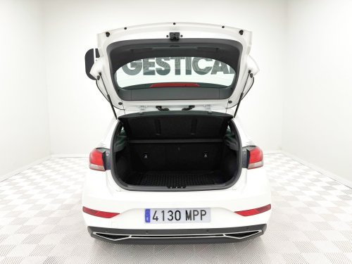 HYUNDAI I30 1.5 DPI KLASS SLX 2024 de segunda mano