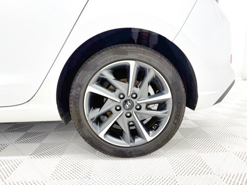 HYUNDAI I30 1.5 DPI KLASS SLX 2024 de segunda mano