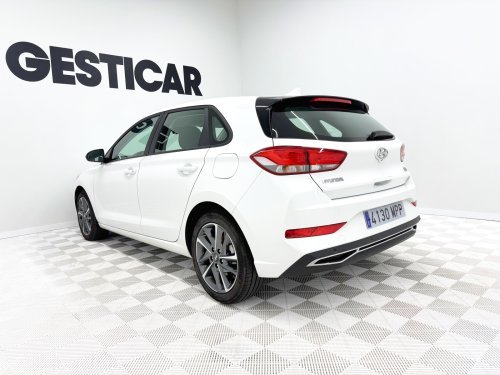 HYUNDAI I30 1.5 DPI KLASS SLX 2024 de segunda mano