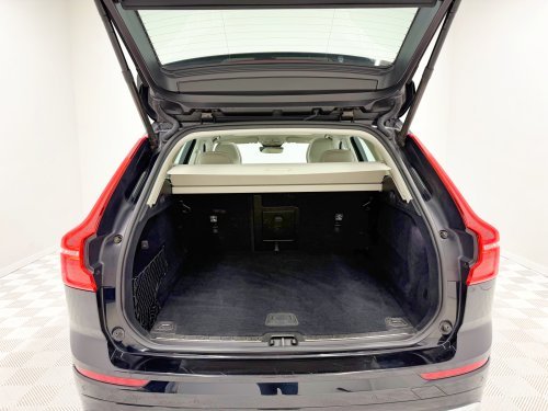 Comprar VOLVO XC60 B4 G Inscription Auto 145 kW (197 CV) 2022 de segunda mano VOLVO XC60 B4 G Inscription Auto 145 kW (197 CV) 2022 de segunda mano