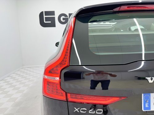 Comprar VOLVO XC60 B4 G Inscription Auto 145 kW (197 CV) 2022 de segunda mano VOLVO XC60 B4 G Inscription Auto 145 kW (197 CV) 2022 de segunda mano