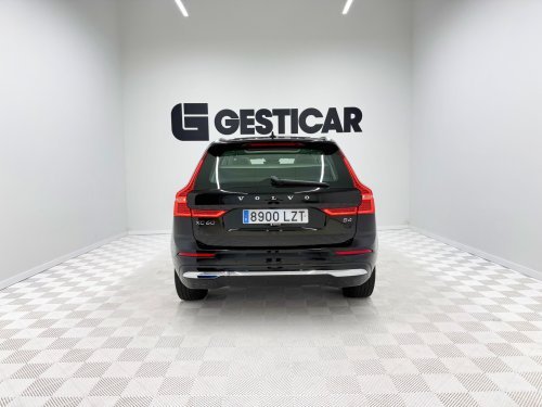 Comprar VOLVO XC60 B4 G Inscription Auto 145 kW (197 CV) 2022 de segunda mano VOLVO XC60 B4 G Inscription Auto 145 kW (197 CV) 2022 de segunda mano