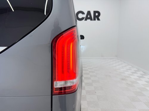 Comprar MERCEDES CLASE V V 250 d Avantgarde Largo 140 kW (190 CV) 2022 de segunda mano MERCEDES CLASE V V 250 d Avantgarde Largo 140 kW (190 CV) 2022 de segunda mano