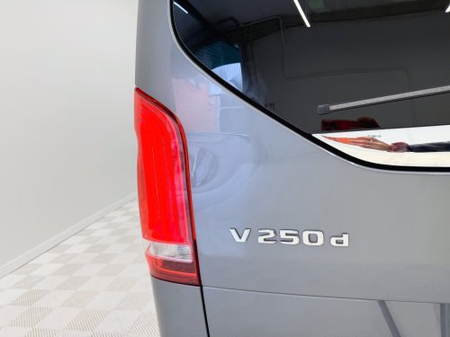 Comprar MERCEDES CLASE V V 250 d Avantgarde Largo 140 kW (190 CV) 2022 de segunda mano MERCEDES CLASE V V 250 d Avantgarde Largo 140 kW (190 CV) 2022 de segunda mano
