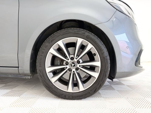 Comprar MERCEDES CLASE V V 250 d Avantgarde Largo 140 kW (190 CV) 2022 de segunda mano MERCEDES CLASE V V 250 d Avantgarde Largo 140 kW (190 CV) 2022 de segunda mano