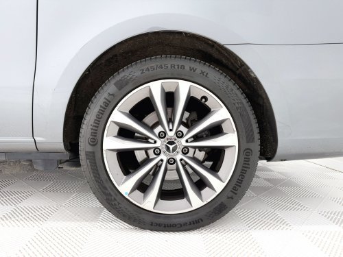 Comprar MERCEDES CLASE V V 250 d Avantgarde Largo 140 kW (190 CV) 2022 de segunda mano MERCEDES CLASE V V 250 d Avantgarde Largo 140 kW (190 CV) 2022 de segunda mano