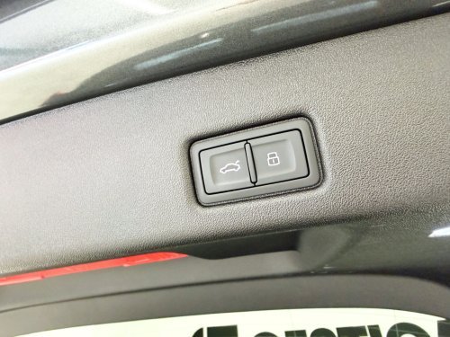 AUDI Q5 SPORTBACK 2.0 E-HYBRID QUATTRO 220 BLACK LINE 2025 2025 de segunda mano