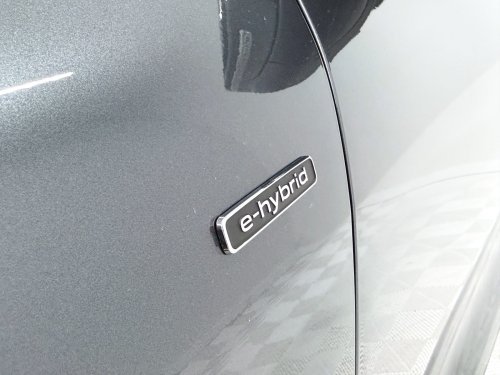 AUDI Q5 SPORTBACK 2.0 E-HYBRID QUATTRO 220 BLACK LINE 2025 2025 de segunda mano