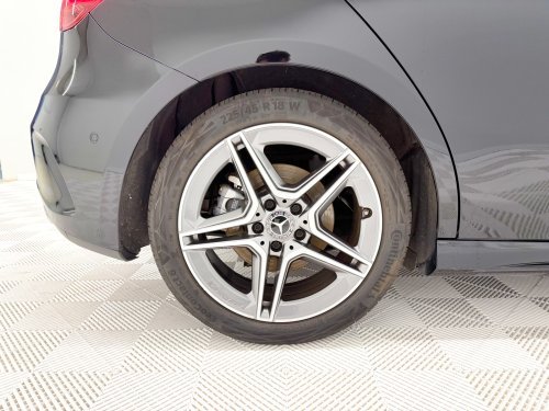 Comprar MERCEDES CLASE A A200 2024 de segunda mano MERCEDES CLASE A A200 2024 de segunda mano