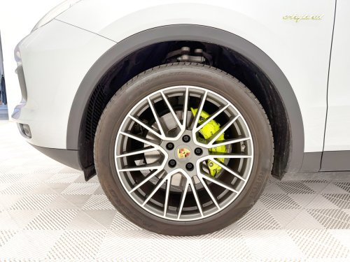PORSCHE CAYENNE COUPE Coupe E-Hybrid 340 kW (462 CV) 2021 de segunda mano
