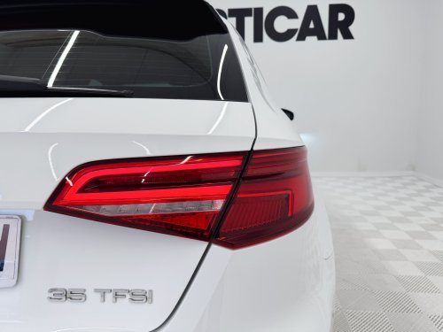 Comprar AUDI A3 SPORTBACK S-LINE 1.5 TFSI STRONIC 2019 de segunda mano AUDI A3 SPORTBACK S-LINE 1.5 TFSI STRONIC 2019 de segunda mano