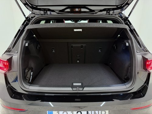 Comprar VOLKSWAGEN GOLF GTI CLUBSPORT 2.0 TSI 221KW DSG 2026 de segunda mano VOLKSWAGEN GOLF GTI CLUBSPORT 2.0 TSI 221KW DSG 2026 de segunda mano