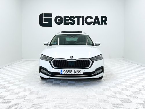 SKODA OCTAVIA 2.0 TDI Style DSG 110 kW (150 CV) 2022 de segunda mano
