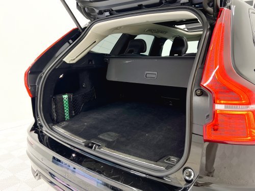 Comprar VOLVO XC60 T6 Recharge Plus Dark AWD Auto 257 kW (350 CV) 2022 de segunda mano VOLVO XC60 T6 Recharge Plus Dark AWD Auto 257 kW (350 CV) 2022 de segunda mano