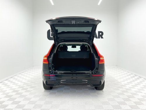 Comprar VOLVO XC60 T6 Recharge Plus Dark AWD Auto 257 kW (350 CV) 2022 de segunda mano VOLVO XC60 T6 Recharge Plus Dark AWD Auto 257 kW (350 CV) 2022 de segunda mano