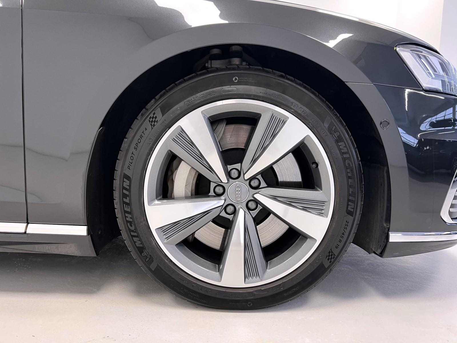 AUDI A8 L 60 TFSIE QUATTRO TIPTRONIC 23 