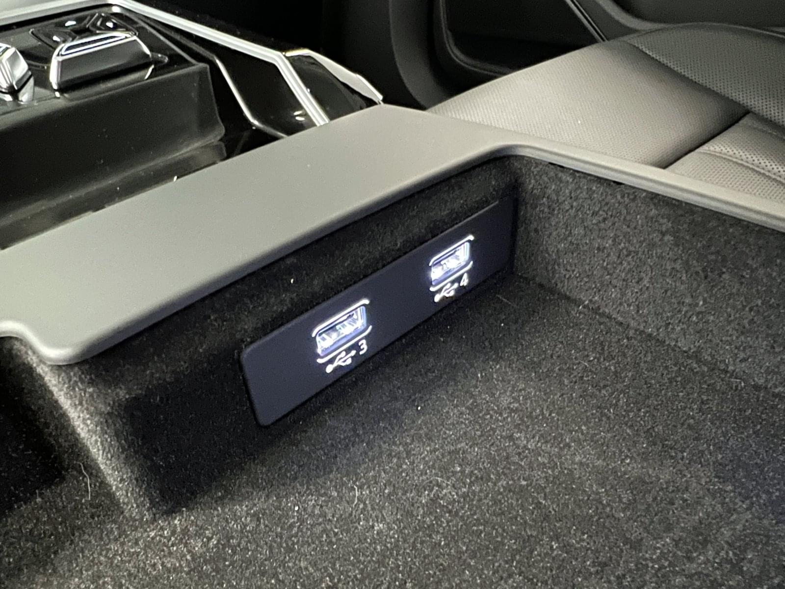 AUDI A8 L 60 TFSIE QUATTRO TIPTRONIC 56 