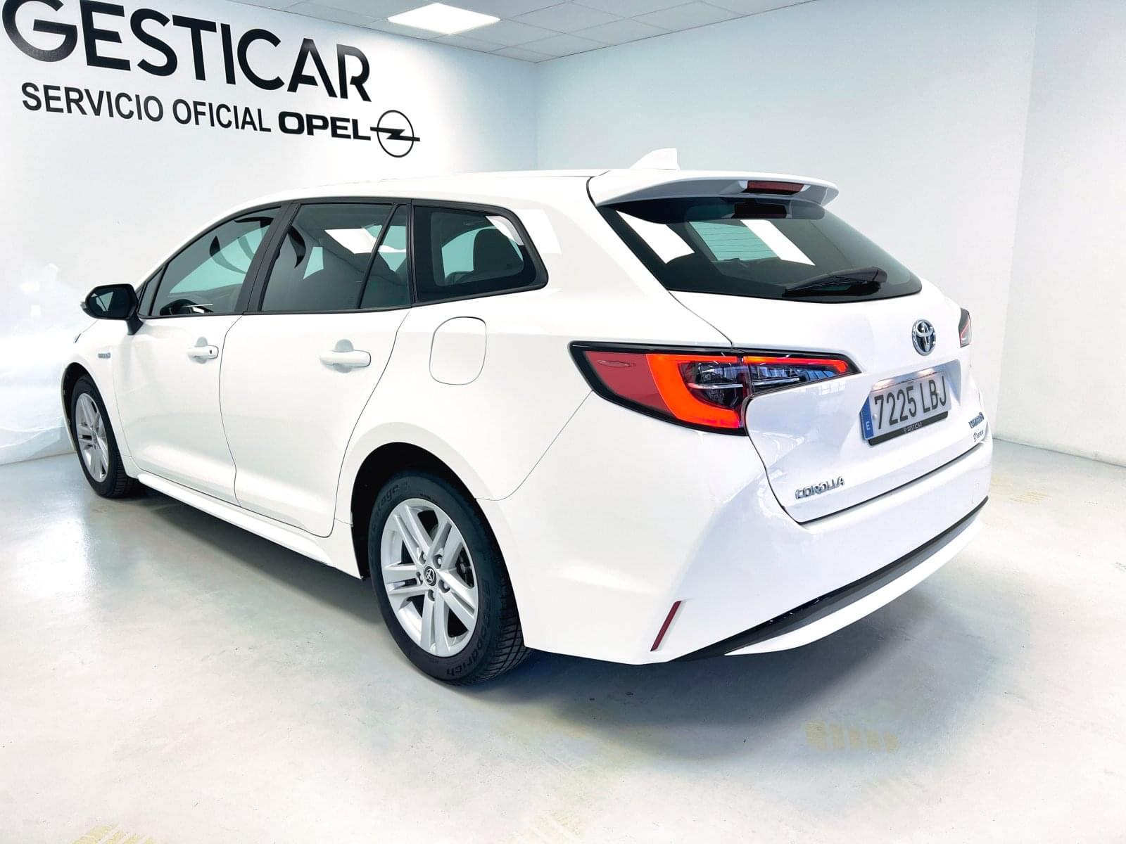 TOYOTA COROLLA 1.8 HYBRID BUSINESS PLUS E-CVT TOU SPORT 11 
