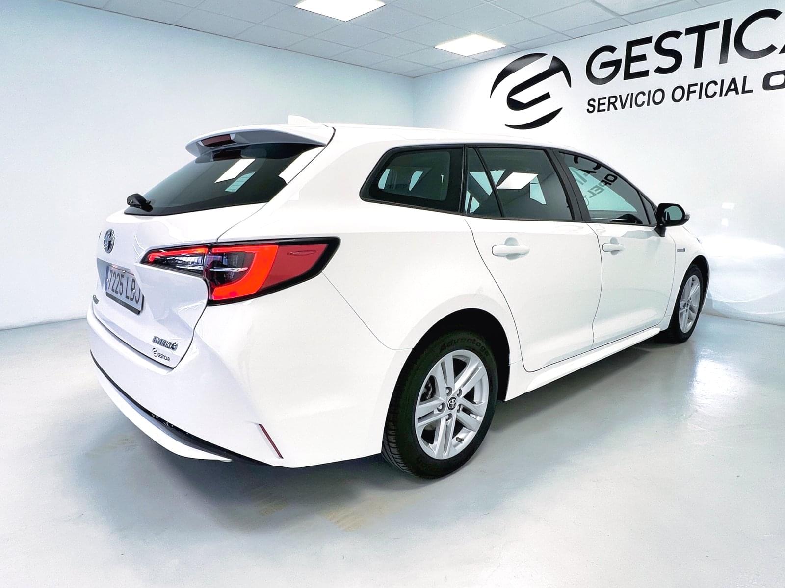 TOYOTA COROLLA 1.8 HYBRID BUSINESS PLUS E-CVT TOU SPORT 17 
