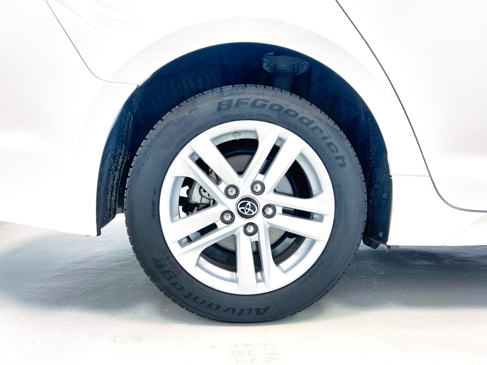 TOYOTA COROLLA 1.8 HYBRID BUSINESS PLUS E-CVT TOU SPORT 22 