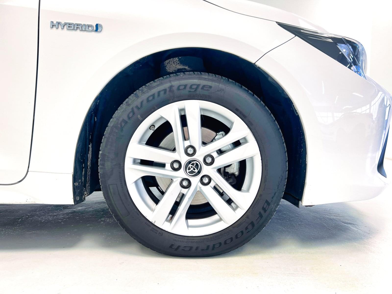 TOYOTA COROLLA 1.8 HYBRID BUSINESS PLUS E-CVT TOU SPORT 19 