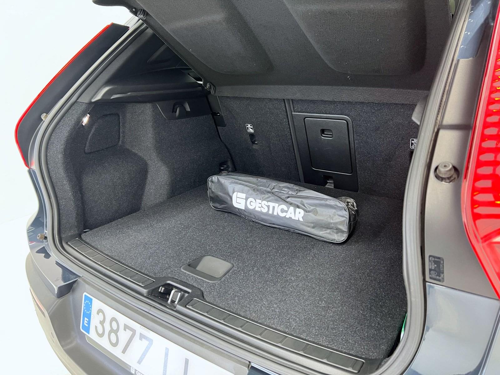 VOLVO XC40 BUSINESS PLUS T3 163CV AT8 14 