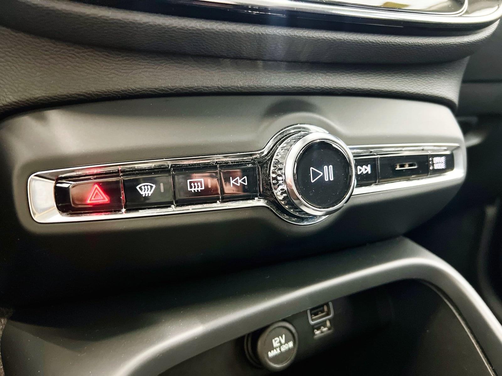 VOLVO XC40 BUSINESS PLUS T3 163CV AT8 34 