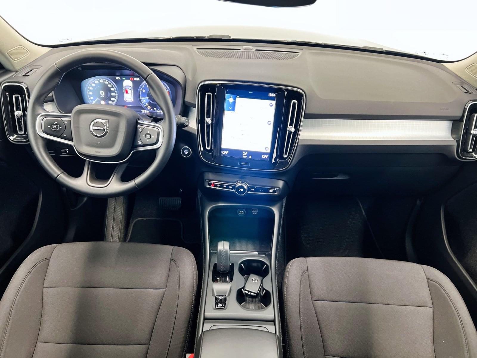 VOLVO XC40 BUSINESS PLUS T3 163CV AT8 26 