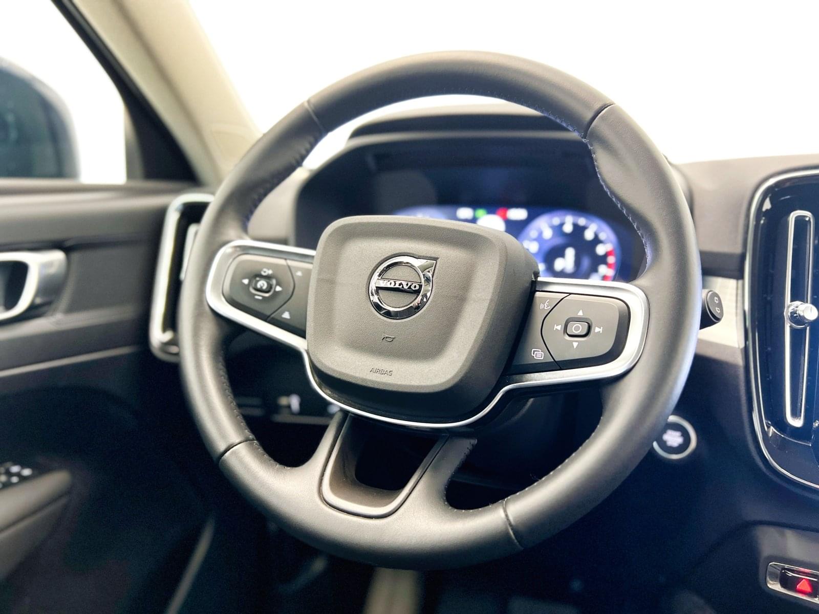 VOLVO XC40 BUSINESS PLUS T3 163CV AT8 27 