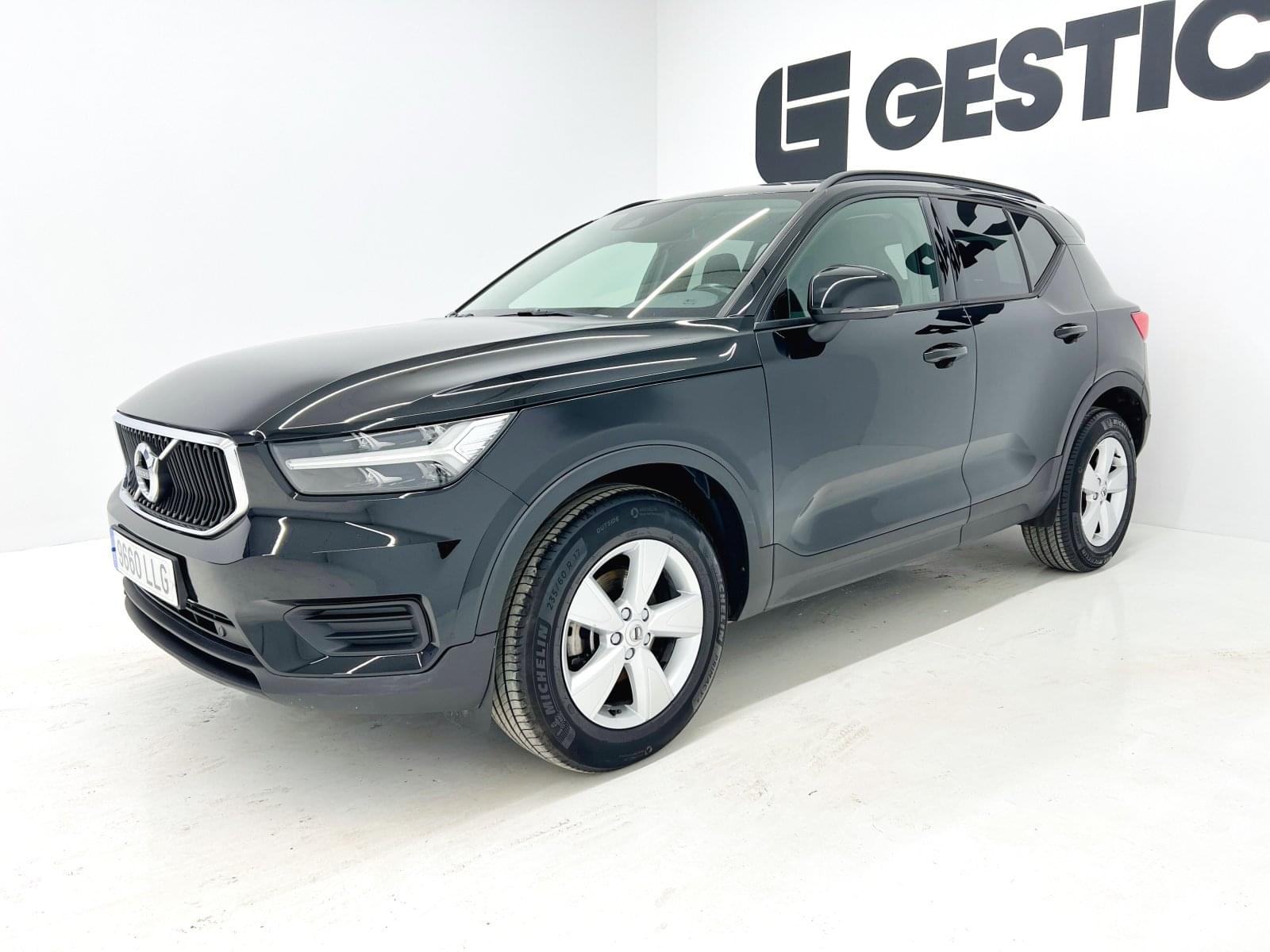 VOLVO XC40 T3 163CV 8 