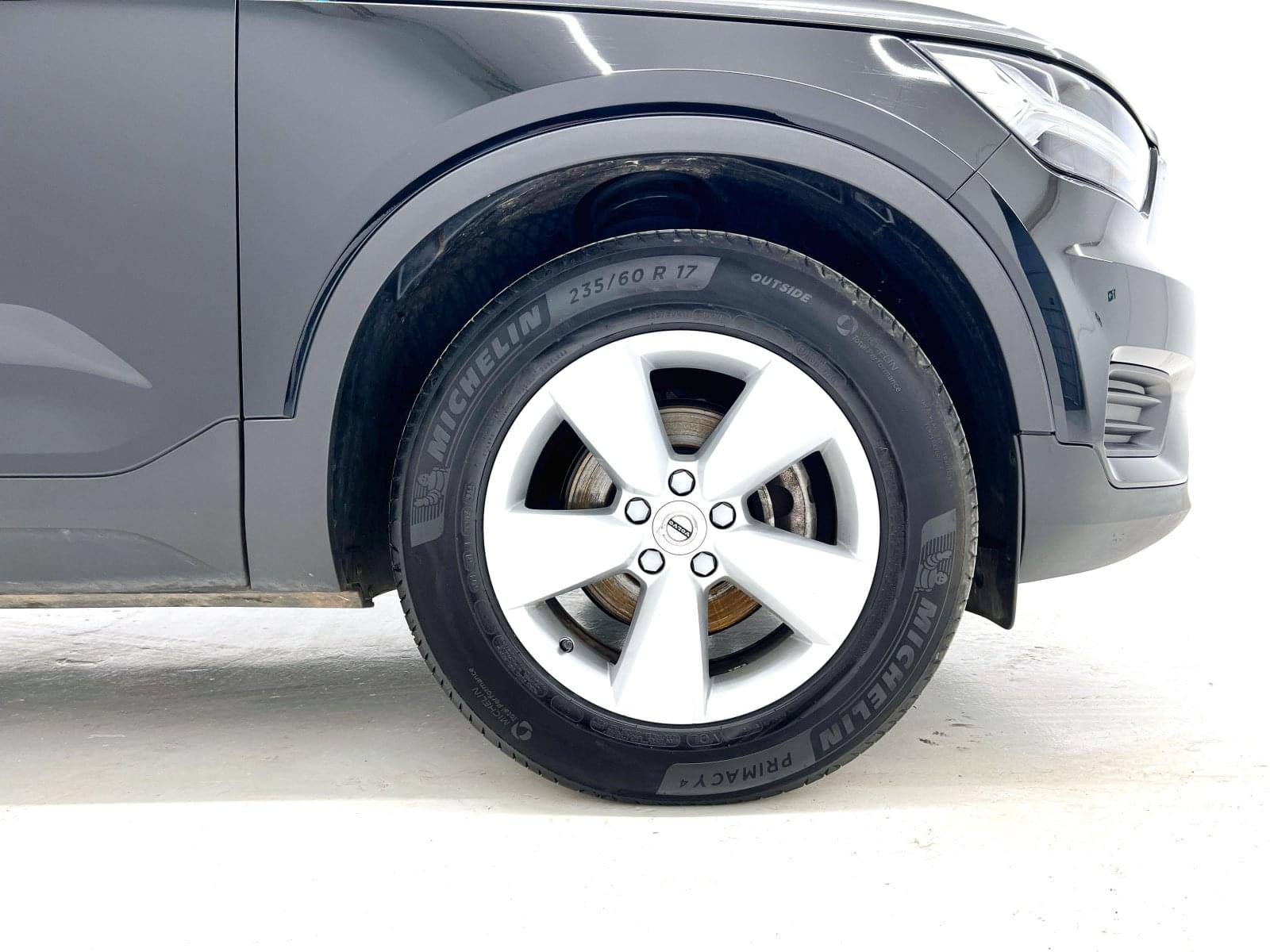 VOLVO XC40 T3 163CV 19 