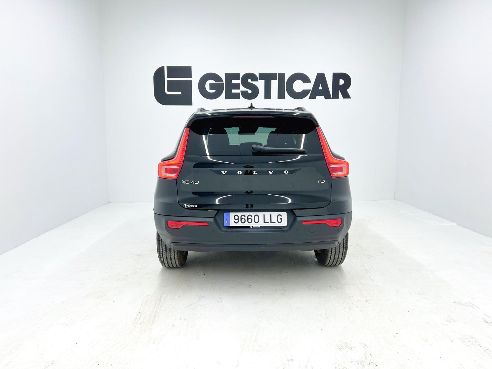 VOLVO XC40 T3 163CV 12 