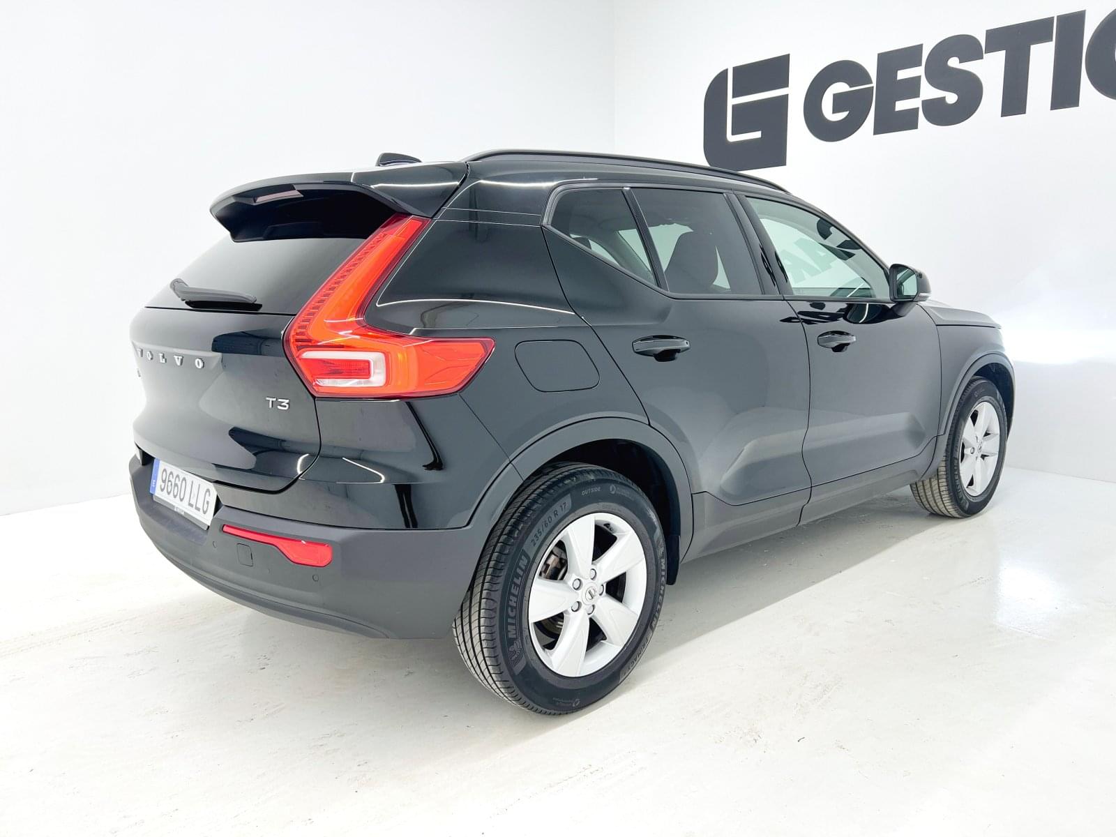 VOLVO XC40 T3 163CV 18 