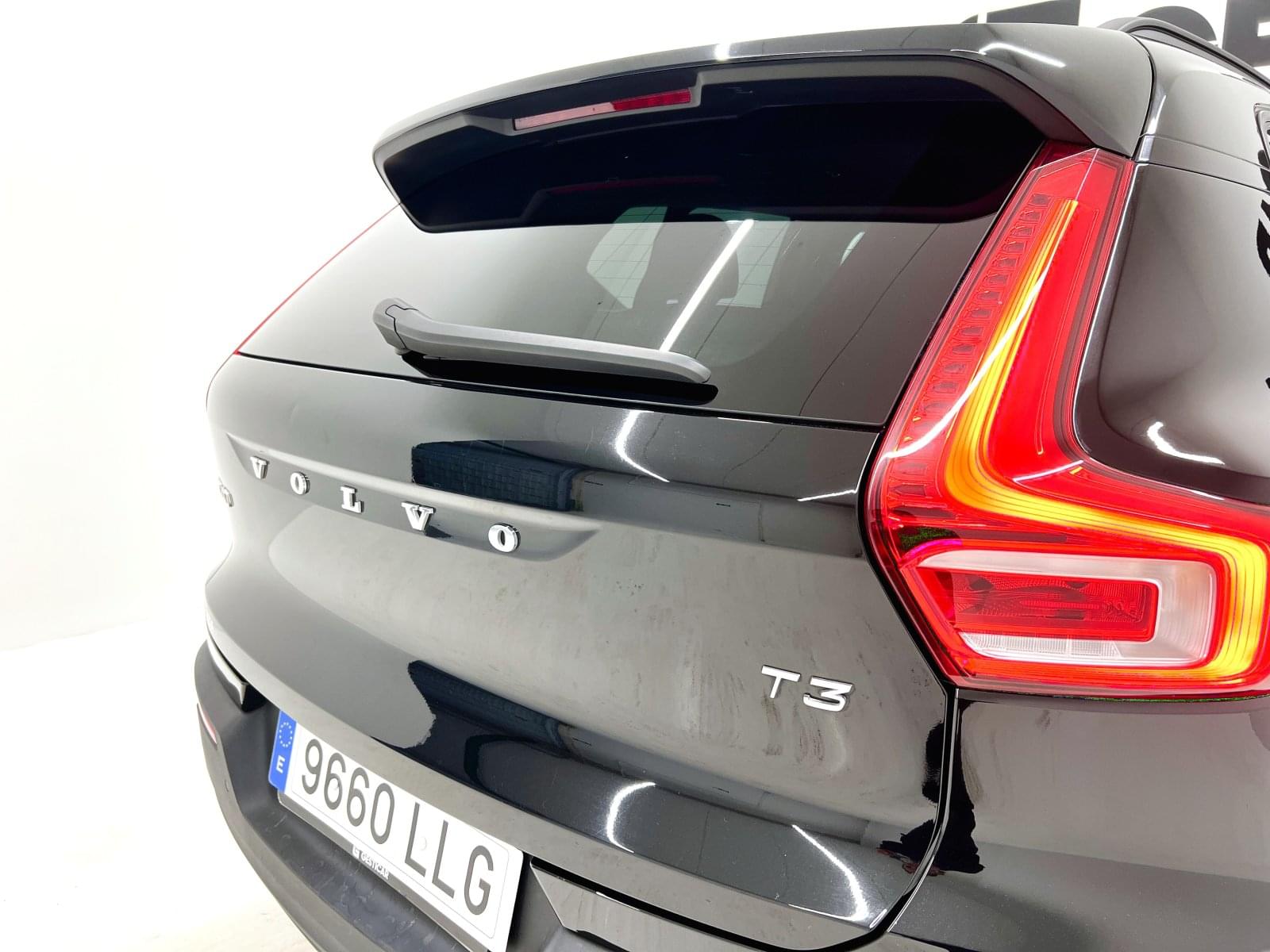 VOLVO XC40 T3 163CV 16 