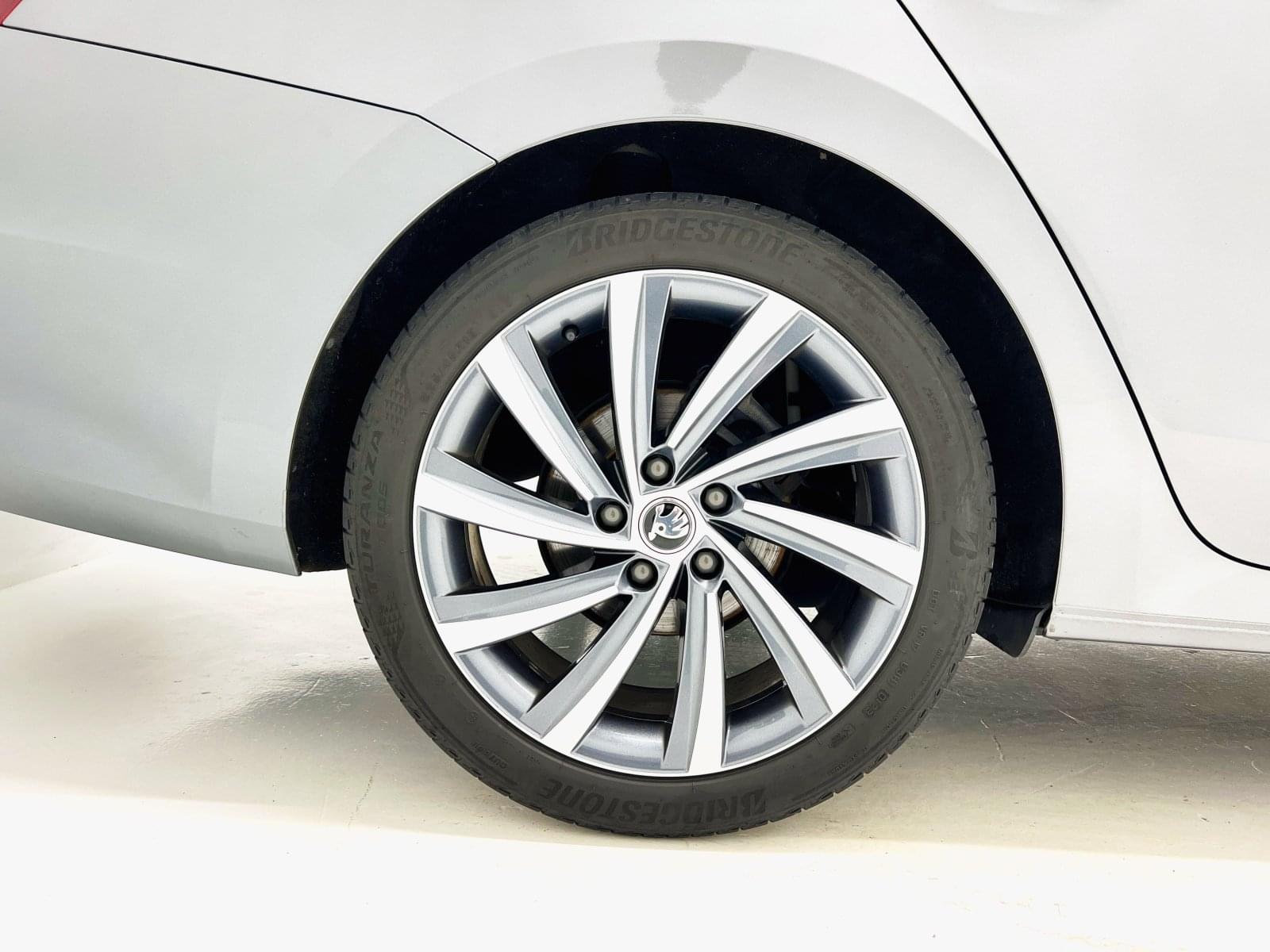 SKODA OCTAVIA 2.0TDI 150CV DSG SPORTLINE 22 
