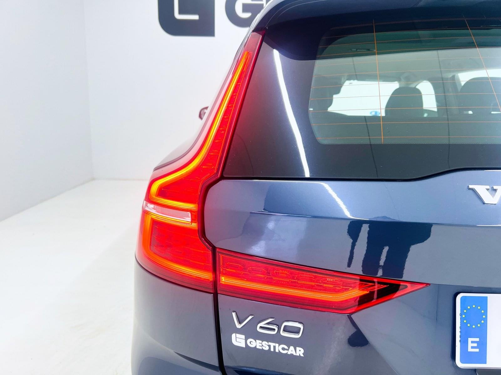 VOLVO V60 INSCRIPTION AWD 2.0 T6 340 11 