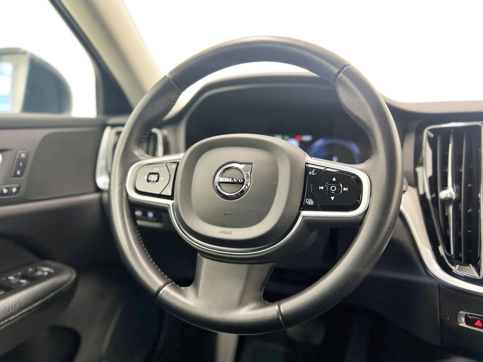 VOLVO V60 INSCRIPTION AWD 2.0 T6 340 28 