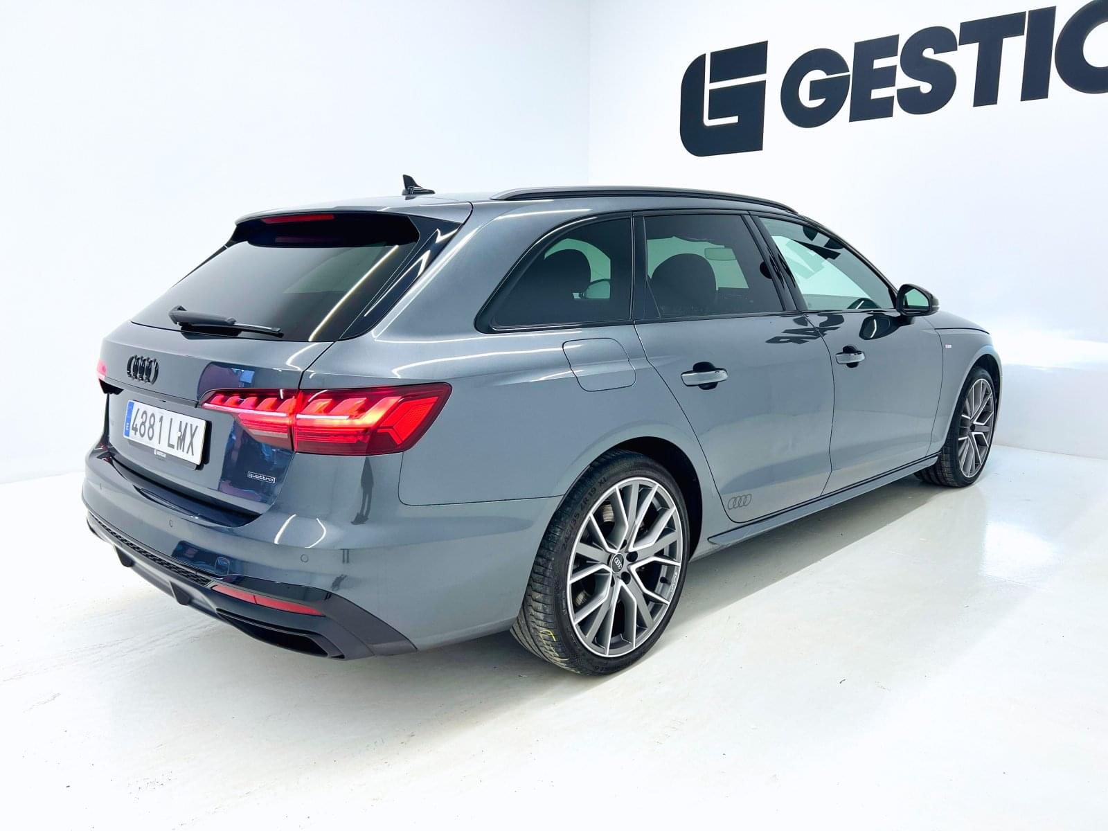 AUDI A4 AVANT BLACK LINE 45 TFSI 17 
