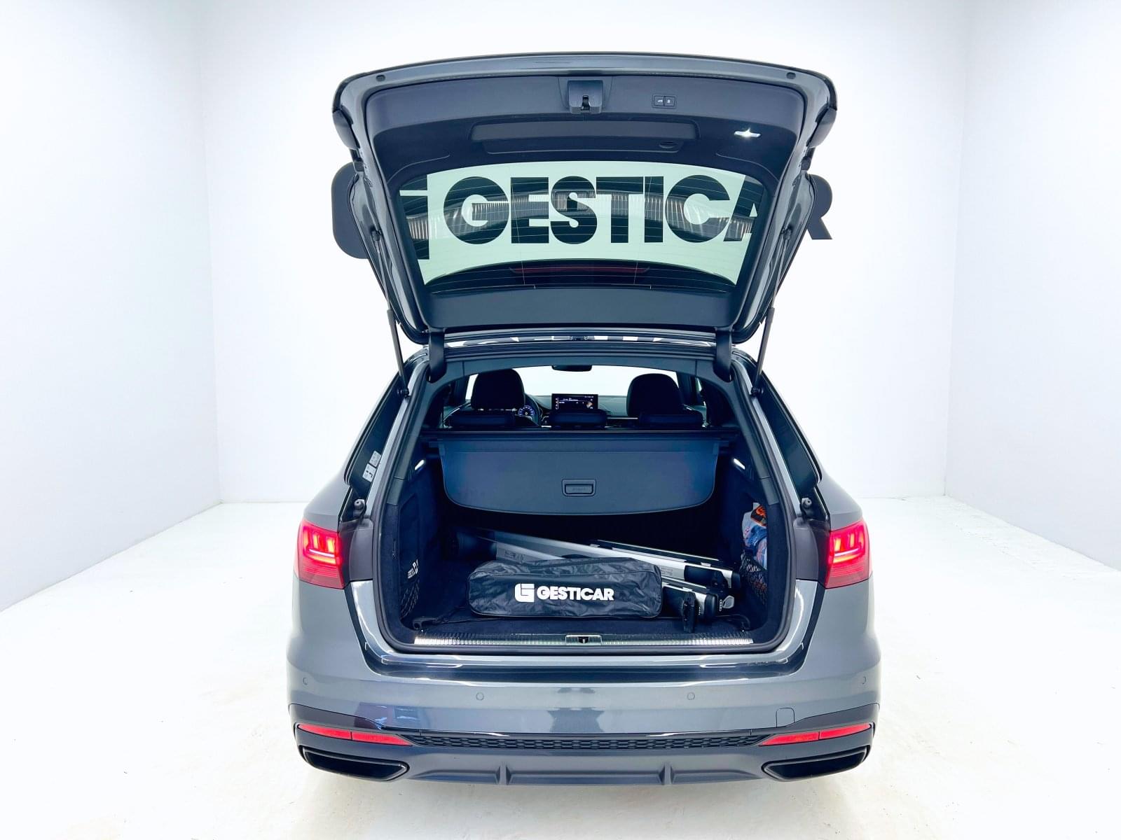 AUDI A4 AVANT BLACK LINE 45 TFSI 13 