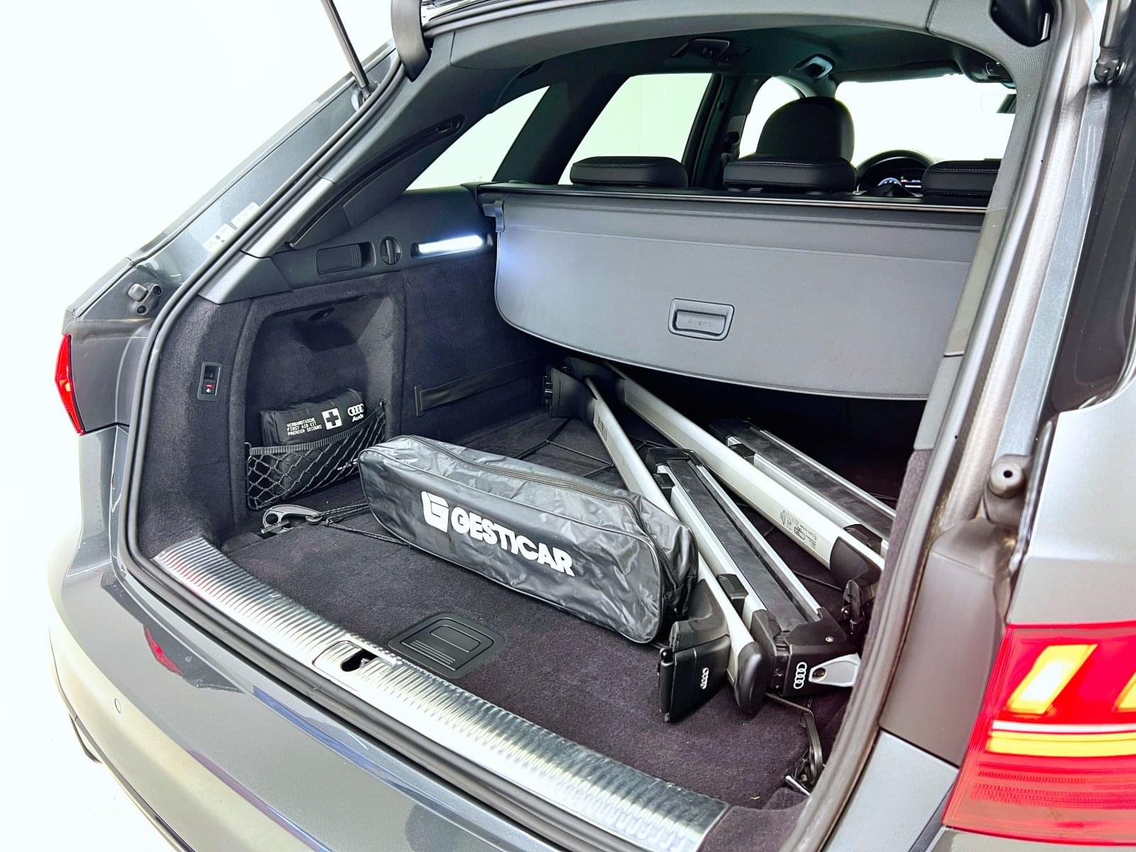AUDI A4 AVANT BLACK LINE 45 TFSI 15 