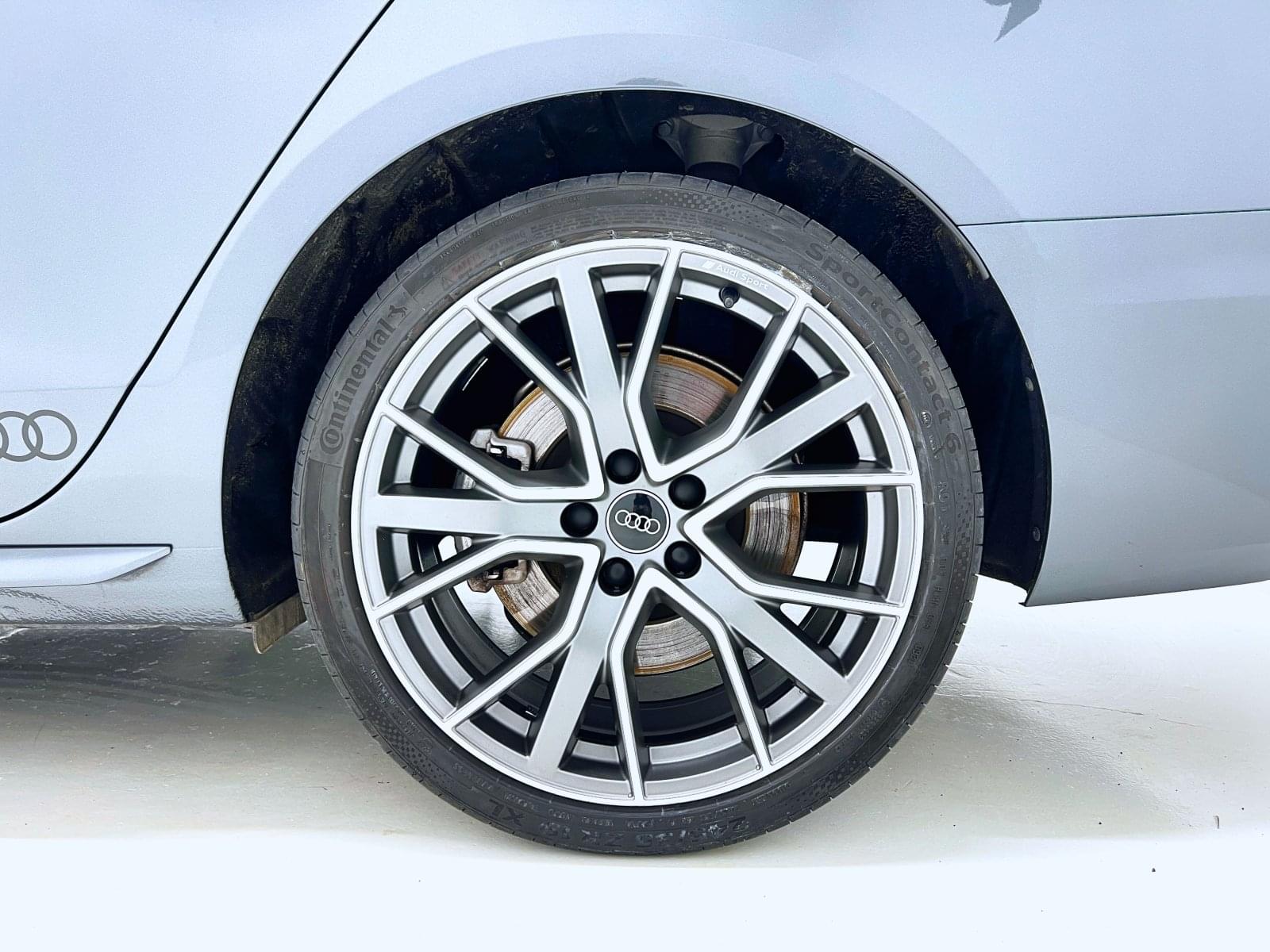 AUDI A4 AVANT BLACK LINE 45 TFSI 20 